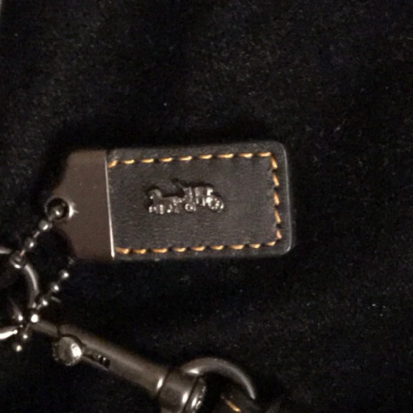 SOLD! Beautiful Coach tea rose appliqué wristlet. - Picture 3 of 8